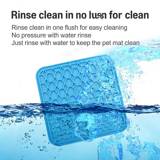 Reusable silicone slow feeding dog lick mat, reduces anxiety and slows down pet feeding, waterproof and easy to clean